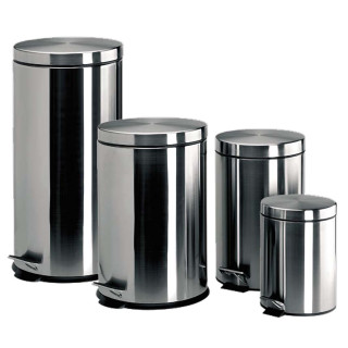 01 Papelera Pedal 5 Litros Acero Inoxidable
